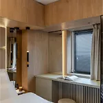 Designer's Delight: Modern 1br Near Center 부쿠레슈티